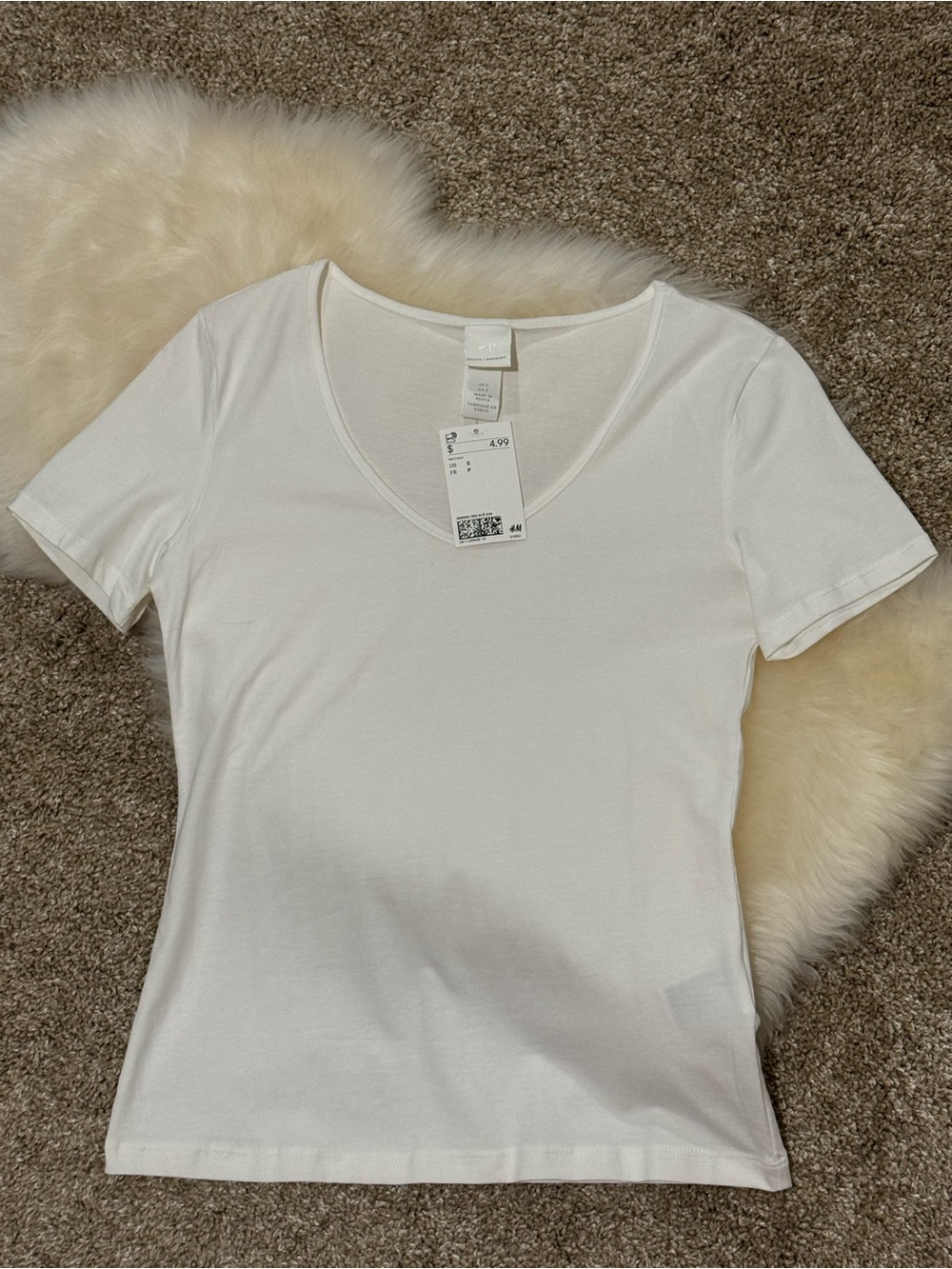H&M White Scoop Neck Short Sleeve Tee